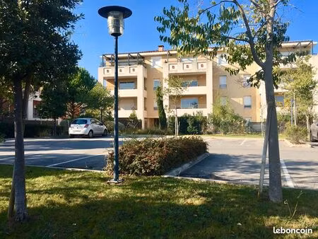 parking/box aix en provence