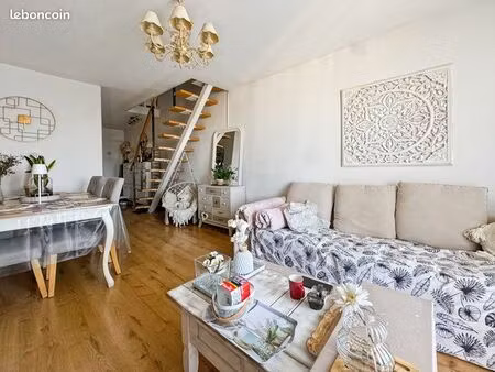appartement duplex 3 pièces 2 chambres 60 m 2 marseille 10e arrondissement