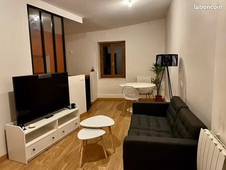 t2 meublé de 40 m² entièrement équipé – état neuf –