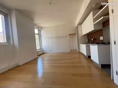 appartement 3 pièces 64 m²