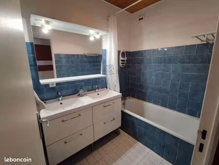 bel t4 3 chambres sécurité charpennes