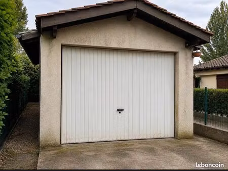 loue garage