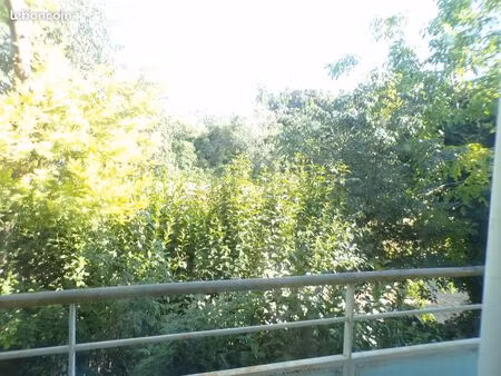 appartement 2 pièces 40 m²avec terrasse et garage