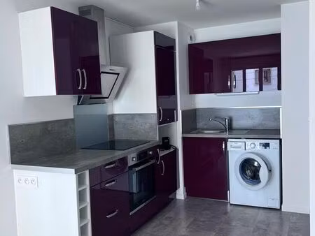 t2 lumineux avec balcon et parking xl – vaulx-en-velin village
