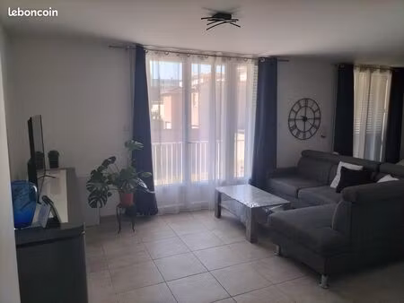 bel appartement lumineux au charreard a vénissieux