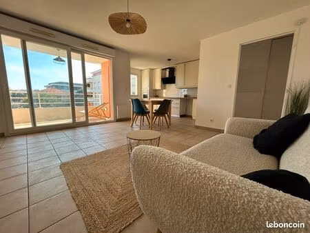 au calme absolu  2 pièces villeneuve-loubet plage + garage fermé en option