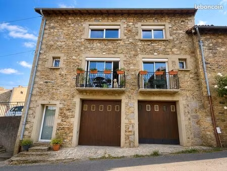 maison de village lumineuse