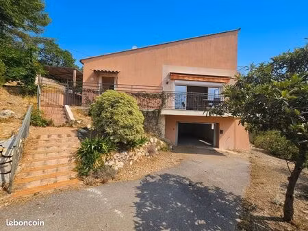 villa 5 pièces 110 m²