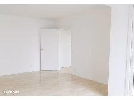 appartement p2 avec parking et cave quartier des anglais à cannes