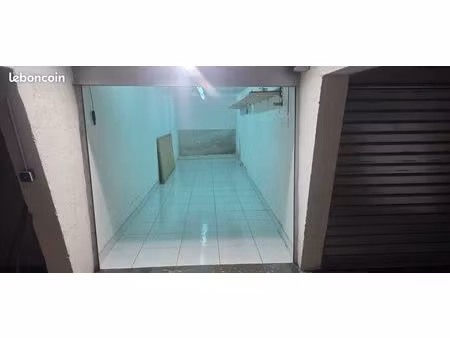 box garages parking