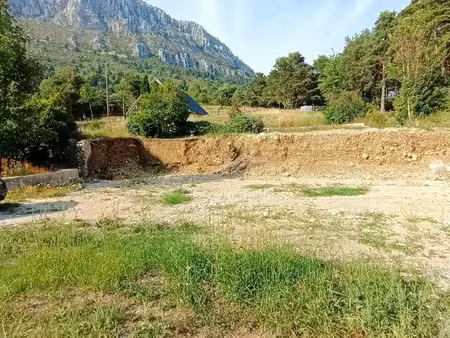 terrain 1360 m² séranon