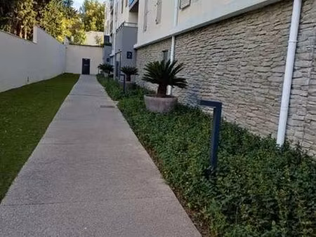 t3 récent 2020 borély prado 61 56 m² terrasse 12 m² dpe b box possible