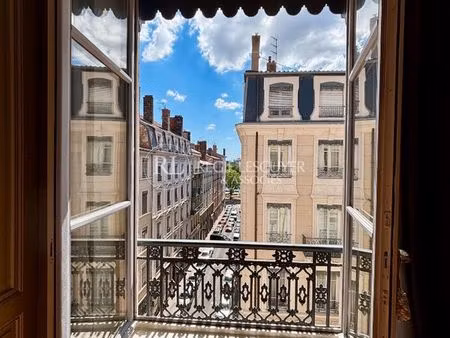 appartement 2 pièces 54 m²