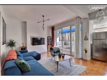 appartement t3 83m2 carré d’or