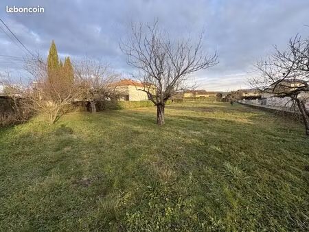 maison 90 m² communay