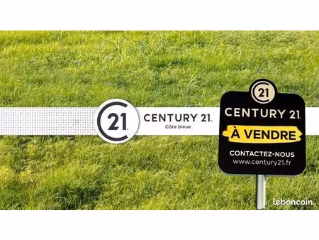 terrain 460 m² carry le rouet