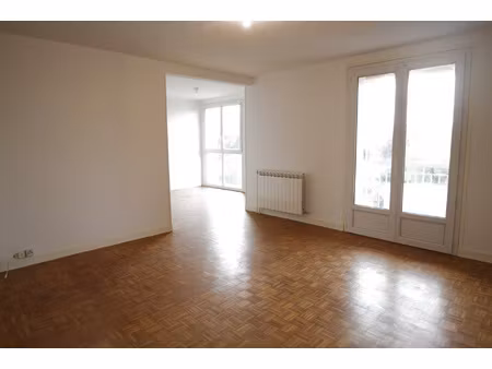 toulouse  quartier empalot  t4 de 69 m2 avec parking
