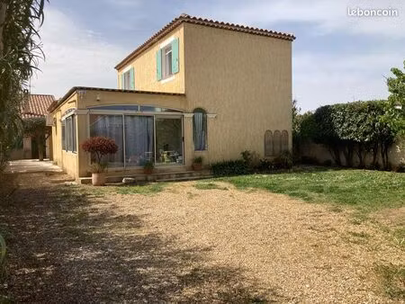 villa 4 pièces . terrain 486 m2