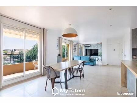appartement 3 pièces 77 m²