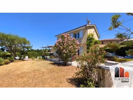 maison 6 pièces 143 m²