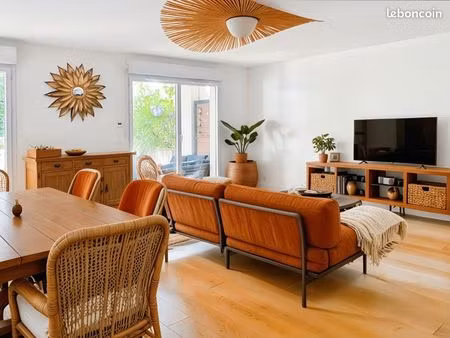 grand appartement - 5 pièces - 122m²