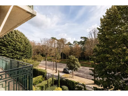 appartement de luxe à louer dans le quartier saint james-delabordère