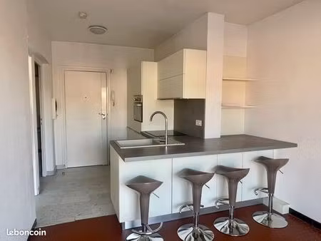 appartement 32m² avec cuisine équipée et chambre séparée - tassin-la-demi-lune (69)