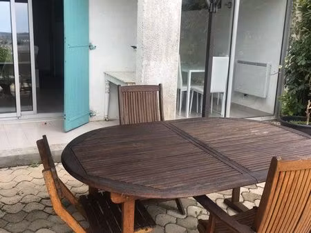 biot villa lumineuse duplex dans résidence avec piscine  4 pièces  2 chambres  salle de ba