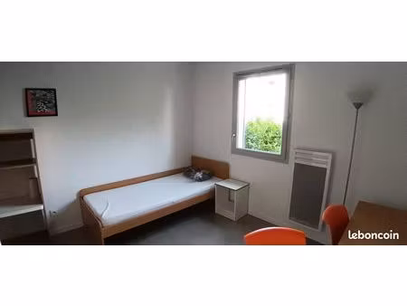 lyon 7  superbe studio meublé