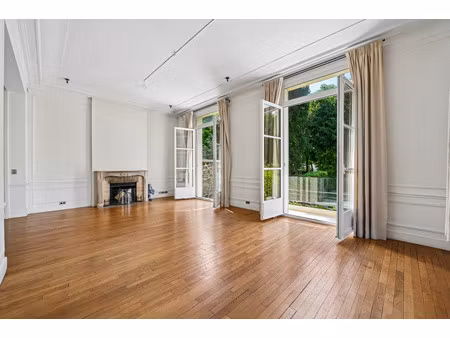 maison de luxe à louer dans le quartier ile de la jatte-parc d'orléans