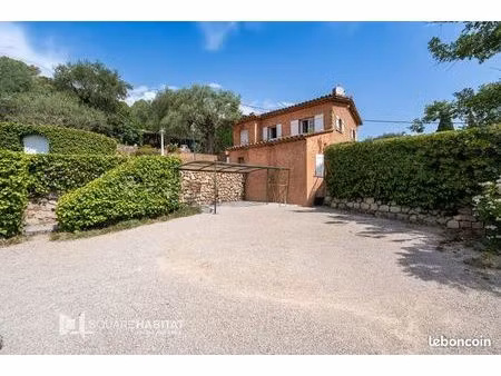 villa 3 pièces 77 m²