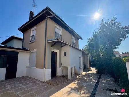 maison 5 pièces 93 m²