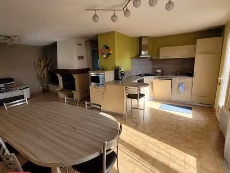 villa 4 pièces 80 m²