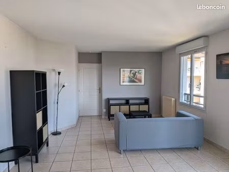 part loue t2 meublé lyon 8 monplaisir