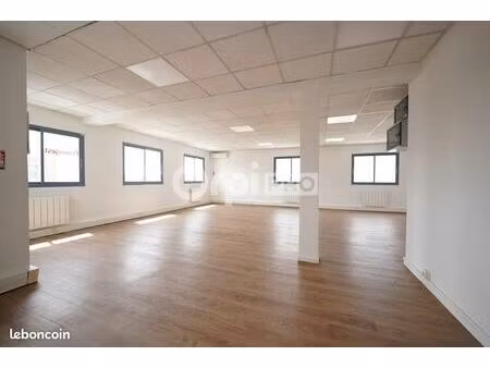 bureau 80 m²