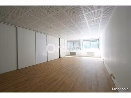 bureau 50 m²