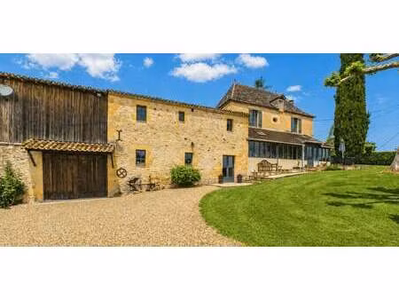 corps de ferme avec piscine lalinde (24)