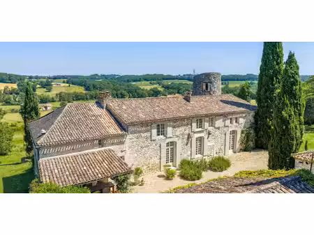 maison avec piscine et jardin saint-antoine-de-breuilh (24)