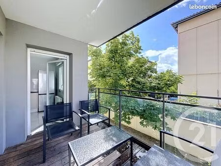 appartement 3 pièces 65 m²