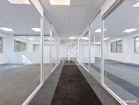 bureaux 120 m² ecully
