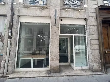 local commercial 21 m²
