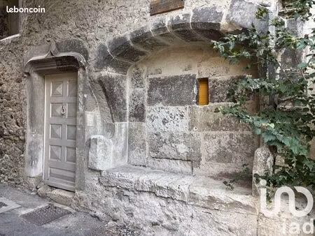 chateau 4 pièces 88 m²