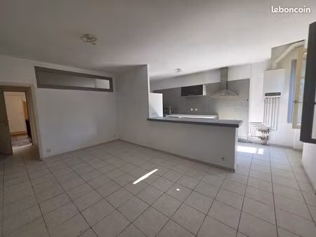 appartement 3 pièces 75 m²
