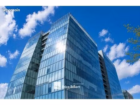 bureaux 640 m²