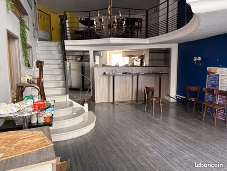 local restaurant 88 m²