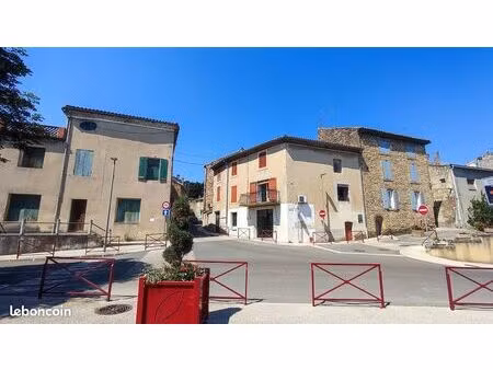 maison de village à rochegude de 110m2 avec fort potentiel d'extension. local commercial 4