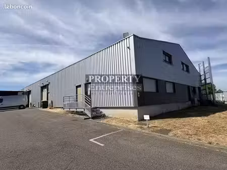 local 1455 m² rillieux-la-pape
