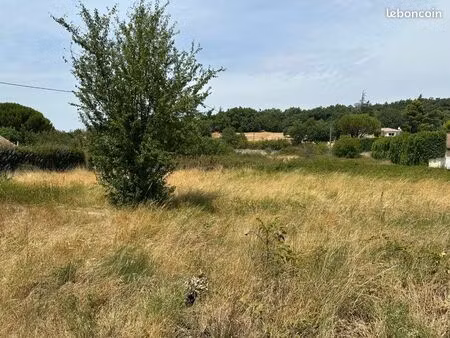 terrain constructible – environ 2 050 m² – quartier foissonnet – beaumont-lès-valence