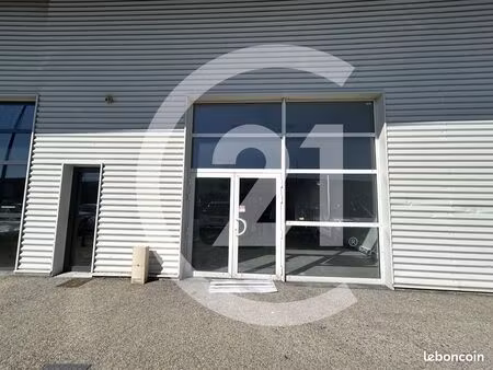 boutique 160 m² portes les valence