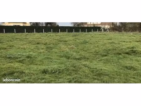 terrain 1 320 m² ferrieres saint hilaire